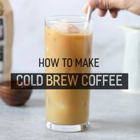 How to Make Cold Brew Coffee at home! No more expensive and overpriced iced lattes - make your own with cold brew! #coldbrew #coffee #icedcoffee #latte