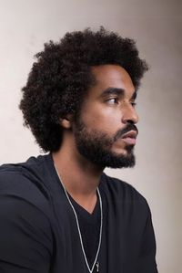 Discover 16 trendy curly beard styles for different face shapes. Learn styling tips, product recommendations, and how to maintain your curly beard effortlessly!