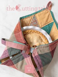 Zipper Pouch Tutorial: How to Sew a Simple Pouch from Scraps - Suzy Quilts