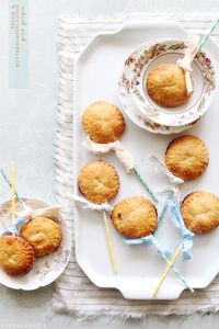 Peach Pie Pops | Bakers Royale