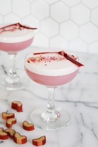 Rhubarb Rose Fizz Mocktail | Mocktail Recipes | Non-Alcoholic Drinks | Beverages | PInk Drink | Baby Shower Drinks