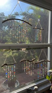 Difficulty: Easy     DIY driftwood beaded suncatcher craft supplies:  • Seed beads  • Glass beads  • Fishing line  • Rope  • Driftwood  • Hooks  • Scissors