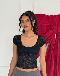 Rada Top in Lace Black