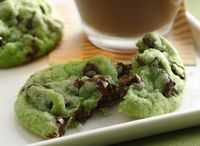 Green mint chocolate chip cookies