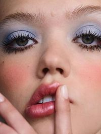 25 1960s-Inspired Makeup Looks That Have That Timeless Feel You Love