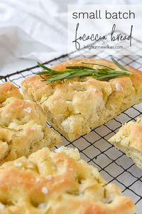 Focaccia bread topped with olive oil, herbs, and coarse salt This easy and delicious recipe is the perfect amount for 2-4 people.