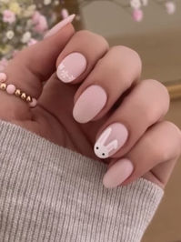 Inspired by the arrival of spring, these Easter nail designs are too cute to pass up. Try a few of them out for your next manicure.