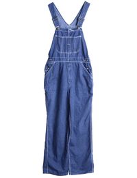 We love that vintage workwear styles like dungarees have become a casual staple! Pair with a 90's trainer for the ultimate look.