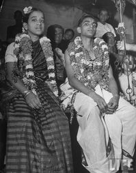 Hindu Brahmin Caste Wedding Ceremony - India 1946 - Old Indian Photos