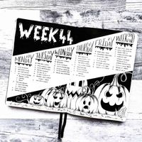 Get tons of Halloween Bullet Journal ideas - headers, Bullet Journal spreads. All the inspiration you need to create your own amazingly spooky Halloween Bullet Journal layouts, including - cover page, monthly log, weekly spreads. habit trackers and more.