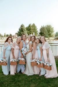 Instead of doing bouqets for my bridesmaids, I did flower baskets! Such a cute idea that I saw on instagram.