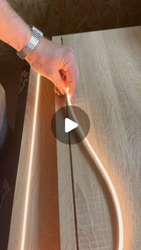 @aspectsbespoke on Instagram: "🌟 💡 🌟 
.
Flexi-LED strips being added to these floating shelves. 
Forming part of a media wall - shown at the end of the video 👏🏼 
. 
All furniture is custom made by George and the team in our Windsor workshop 🙋🏽‍♂️🙋🏼‍♀️🙋🏼‍♀️🙋🏽‍♂️🙋🏻
.
aspectsbespoke.co.uk
.
.
Not a sponsored post- they are just our favourite lights 
⭐️ ⭐️ ⭐️⭐️⭐️
Grab them at @lightsolutions123 
.
.
.
.
#floatingshelves #leds #shelveswithlights #bespokefurniture #customfurniturewindsor #shelfdesign #mediawallascot #mediawallwindsor"