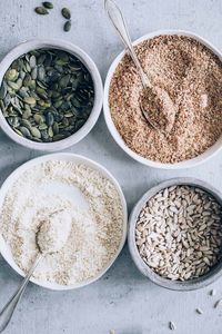 How to Use Seed Cycling to Balance Hormones — Keenist