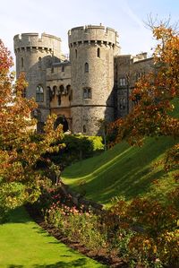 Windsor Castle, Berkshire, England. Europe's oldest (11th century), intact, and in use, royal palace . . . Amazing.