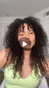 LeeSondra Berovides✨ on Instagram: "Curly Hair Cut / Layers & Bangs 🤍

#curlyhair #curlyhairtutorial #curlyhaircut #haircut #hairstyles"