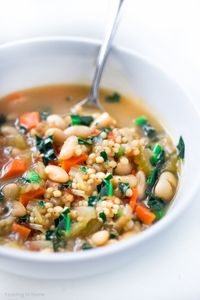 Tuscan Cannellini Bean Stew with Kale and Sorghum ( an ancient grain) that is hearty, delicious and vegan adaptable! #cannellinibeans #sorghum #sorghumrecipes #stew #veganstew