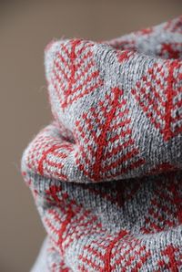 Shetland Pine Cowl in Flannel/ Bokhara from Woollenflower