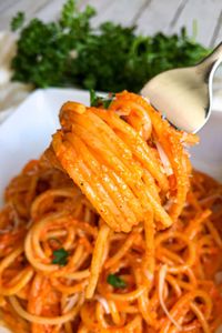 Roasted Red Pepper Pasta | Modernmealmakeover,com