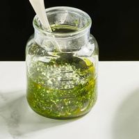 Easy Nut-Free Pesto Recipe | Vegetarian/GF — The Mom 100