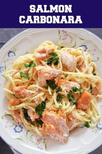 Salmon Pasta Carbonara, a quick and easy midweek recipe that is ready in 15 minutes. You only need a few simple ingredients to make a spectacular dinner. Why not a dinner date for Valentine's Day? You can either bake or pan-fry the fresh salmon, or even used smoked salmon, the result is the same spectacular dish that is better than at any expensive restaurant.