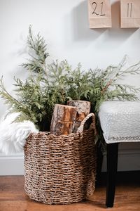 Winter basket decor idea