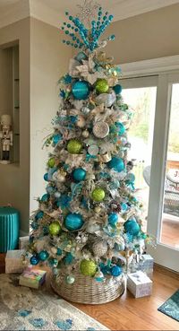 45+ Creative Christmas Tree Themes & Ideas for 2024 - HubPages