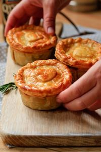 Beef, caramalised onion and stout pie | Rhodes Quality More