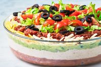 You Can't Host A Super Bowl Party Without This 7 Layer Dip