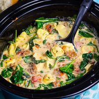 Slow Cooker Creamy Tortellini and Sausage Soup