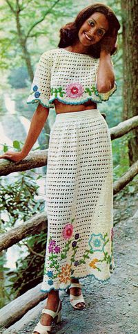 DIY Crocheted Skirt and Midriff Top With Flower Appliques Vintage PDF Crochet Pattern