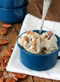 Skip the modified ingredients and preservatives and make your own delicious caramel pecan ice cream. You’ll love the creamy texture with crunchy pecans and swirls of rich caramel. Get the full recipe on the blog! Pecan Caramel Ice Cream - Ice Cream Recipes - Homemade Ice Cream