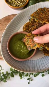 Healthy Breakfast Sprouted Moong & Palak Chilla 🤤🤤