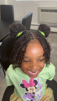 It’s been almost 3 months since my daughter’s initial install of her micro Locs using @ywigs_official bulk braiding hair. I literally spray her hair with water daily and her re-tie consist of shampooing with @michebeauty_ clarifying shampoo and conditioner and detangling the ends. ❤️❤️❤️❤️#microlocs #kidsmicrolocs #bulkhumanhair