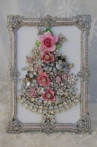 OH!!! My <3 just skipped a beat! Vintage Jewelry Framed Christmas Tree ♥ pink roses, clear rhinestones, dove