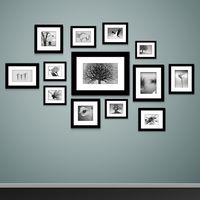 How to Mount Photo Frames on the Wall