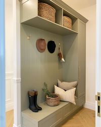 30 Mudroom Bench With Storage ideas For A Clutter-Free Room