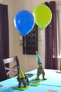 Great idea for a dinosaur themed birthday party!