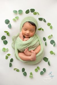 30 DIY Newborn Photography Tips to Photograph Your Baby