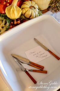 THE BEST THANKSGIVING TIP YOU WILL EVER GET! Seriously! A must read! stonegableblog.com