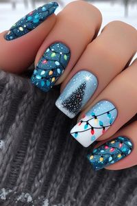 61 Stunning Blue Christmas Nail Ideas for 2024