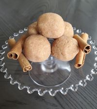 Keto Snickerdoodle Fat Bombs – TeamKeto