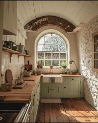 farm style kitchen