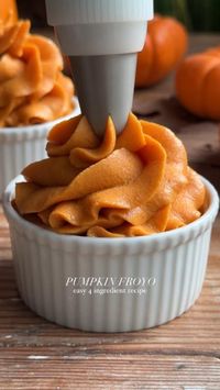 You only need 4 ingredients to make a batch of this creamy homemade froyo, and it’s MUCH lower in sugar than any store-bought alternatives! Ingredients: 2 cups greek yogurt 2 cups 100% pumpkin puree 2/3 cup maple syrup 1 1/2 tsp pumpkin spice blend Check out our Instagram for the full recipe!