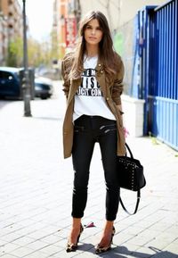 40 Edgy and Chic Outfits For Women