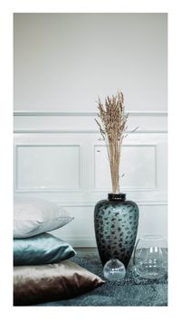 Stemming from our desire for the natural, Teal blends organic greens and blues. Want to know how to incorporate the colour you love into your home? Speak to your local Interior Designer today #boconcept #teal #danishdesign #interiordesign #scandinaviandesign #accessories #colourscheme #inspiration #trendcolour