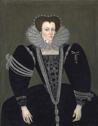 Portrait d'une dame, trois-quarts, dans une robe noire ornée de bijoux et de perles, une collerette de dentelle et une coiffe de perles par l'école anglaise, c.  1590