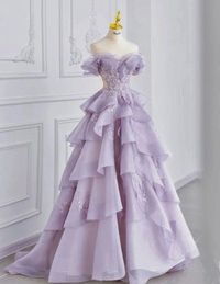 Fabric:Tulle Color:Lilac Size: US 2-16. True to the size chart. Check our Size Chart to get your correct size. Highly suggest the custom size for plus size. Free custom-size service is available. Put your exact measurements in the note box or email your exact measurements once the order is placed. Have questions about sizing, color, time, or styling? Send us a chat or email us: preppydress@outlook.com