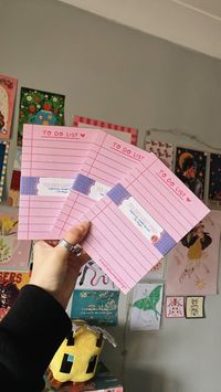 Cute little to do list memo pads (NOT STICKY NOTES!) 💕 These are entirely handmade so may have a few imperfections. To Do List is A6 sized