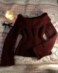 Crochet, aesthetic, Lana del Rey, off-shoulder top, burgundi, red, candle, dark, atumun aesthetic, fall, vampire, downtown girl, diy, bow