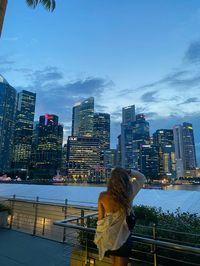 Singapore travel,night aesthetic,roadtrip,backpack,